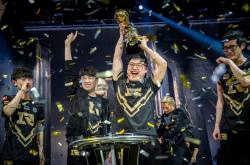 Ming迎来十五赛季出色发挥，RNG观众热烈欢呼！